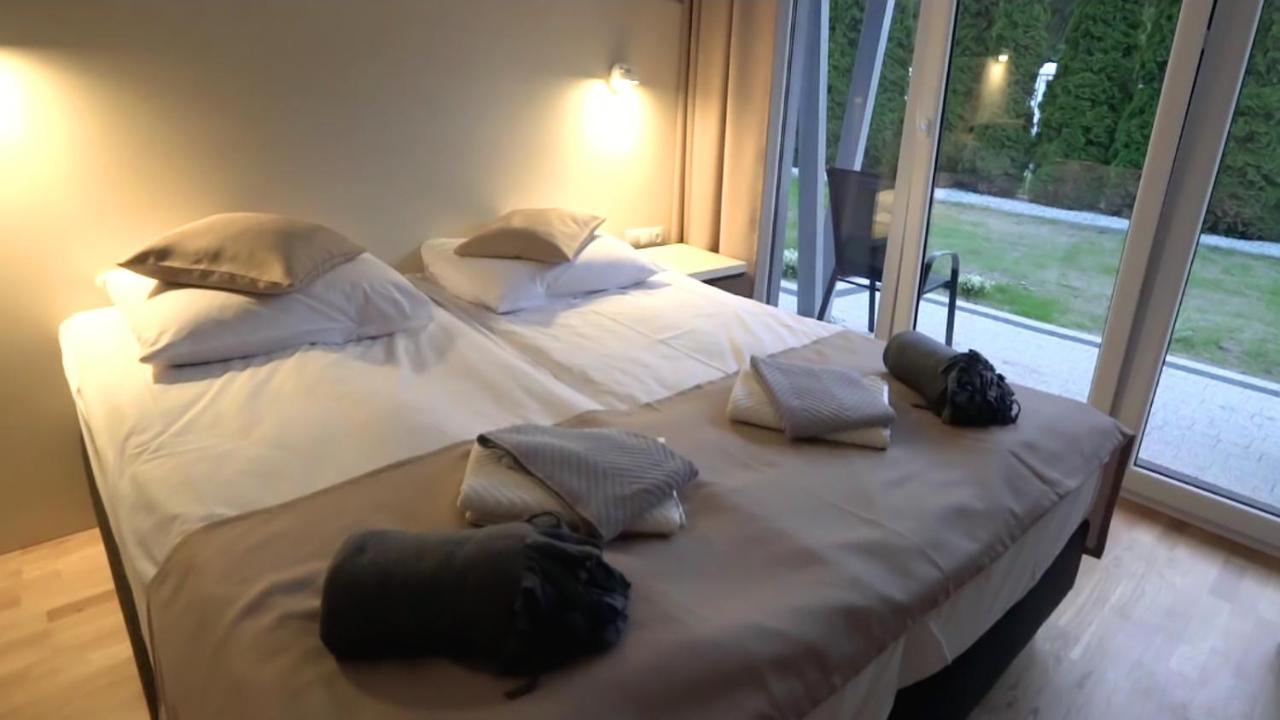Wodnik Uslugi Hotelarskie, Apartamenty Rowy  Εξωτερικό φωτογραφία